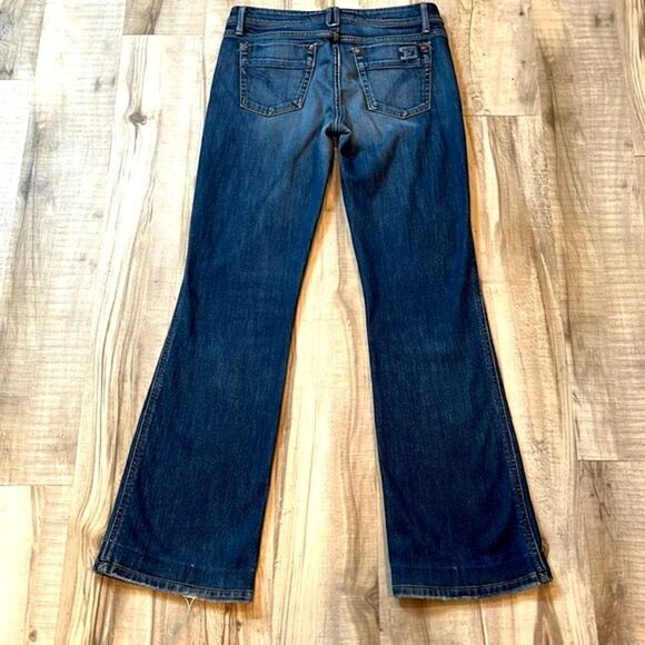 Joe’s Jeans medium wash bootcut size 28 waist / size 6 - Picture 2 of 14